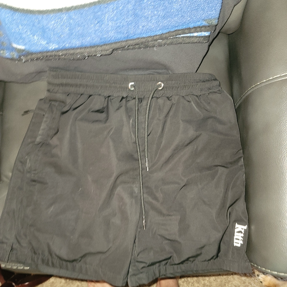 KITH black trunk shorts